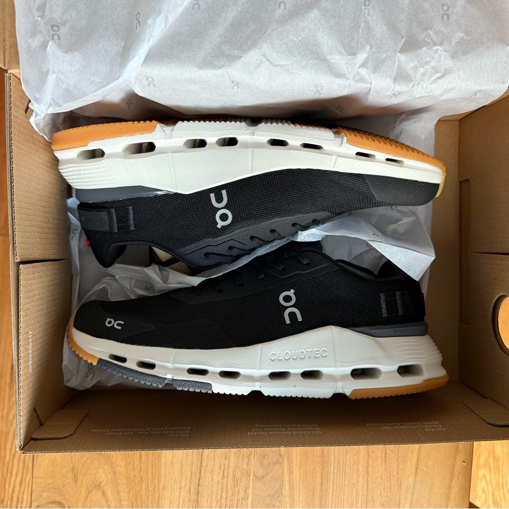 On Cloud brand new women’s sneakers